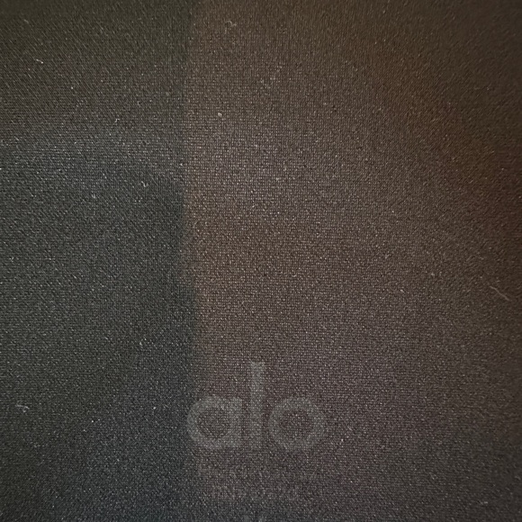 ALO Yoga Black Leggings - Picture 6 of 6